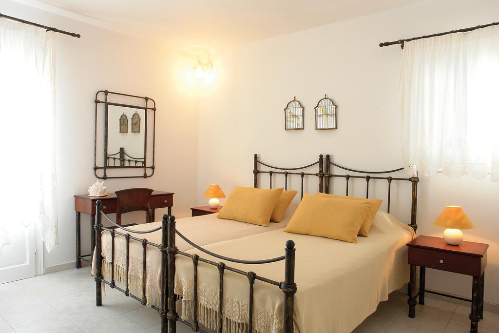 Vardia Bay Apart Otel Karavostasis (Folegandros)