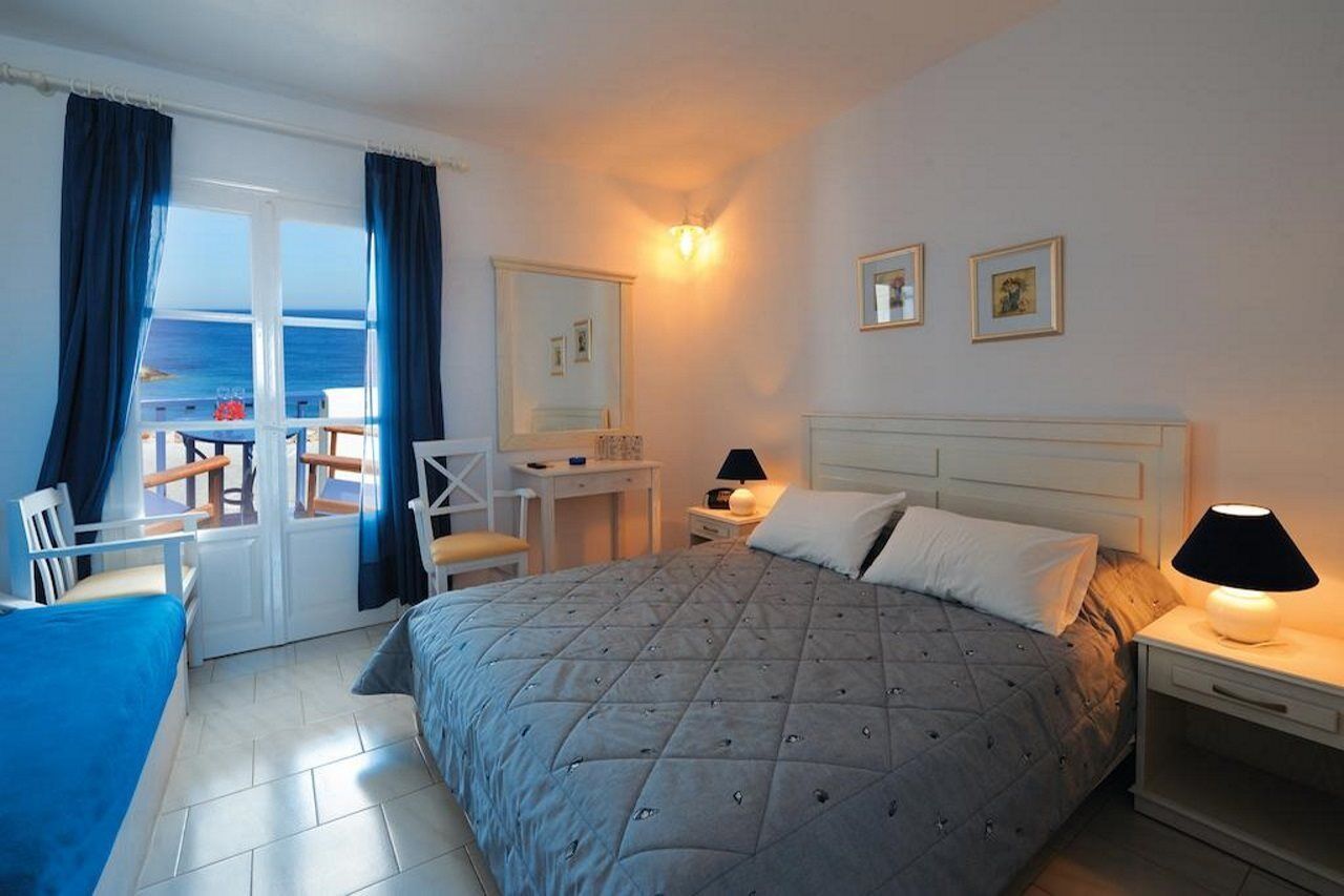 Apart Otel Vardia Bay Karavostasis (Folegandros)