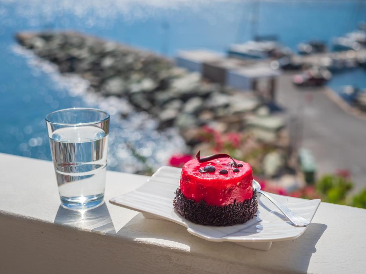 Apart Otel Vardia Bay Karavostasis (Folegandros)